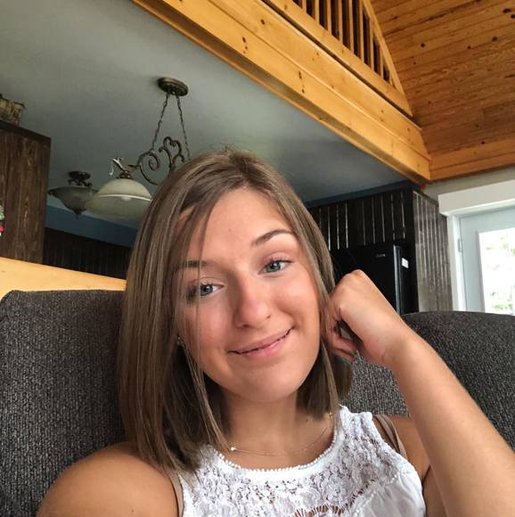 Meet your Posher, Audrey - Picture 1 of 1